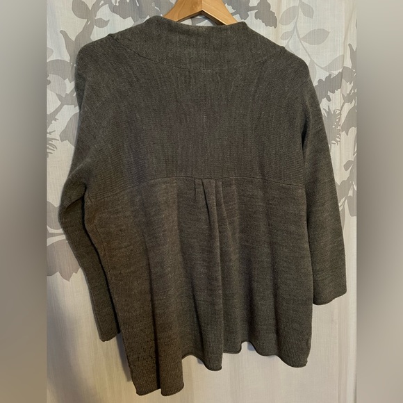 NY&Co Grey Sweater Cardigan - Picture 2 of 4